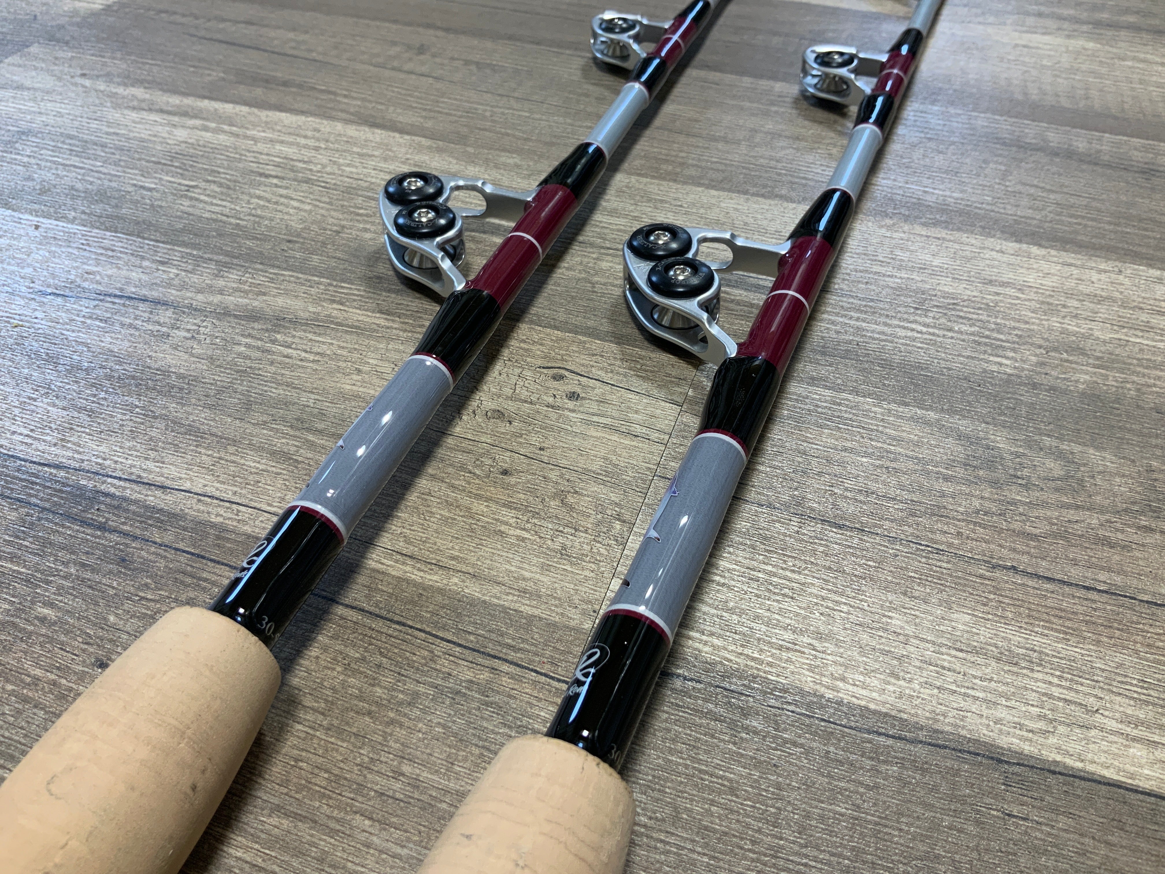 Standup Tuna 30/50 class Fuji Blue + Black + Silver w/ Silver Guides and EVA Grip / Winthrop #2 Terminator Long Standup Tuna 30/50 class Fuji Blue + Black + Silver w/ Silver Guides and EVA Grip / Winthrop #2 Terminator Long